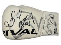 OLEKSANDR USYK SIGNED WHITE RIVAL BOXING GLOVE UNDISPUTED CHAMP (ACG CERT AG18896)-1