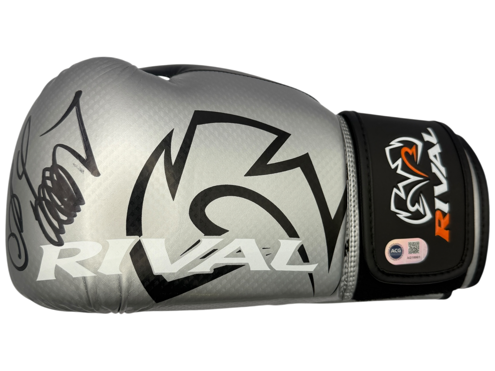 OLEKSANDR USYK SIGNED SILVER RIVAL BOXING GLOVE UNDISPUTED CHAMP (ACG CERT AG18901)-1