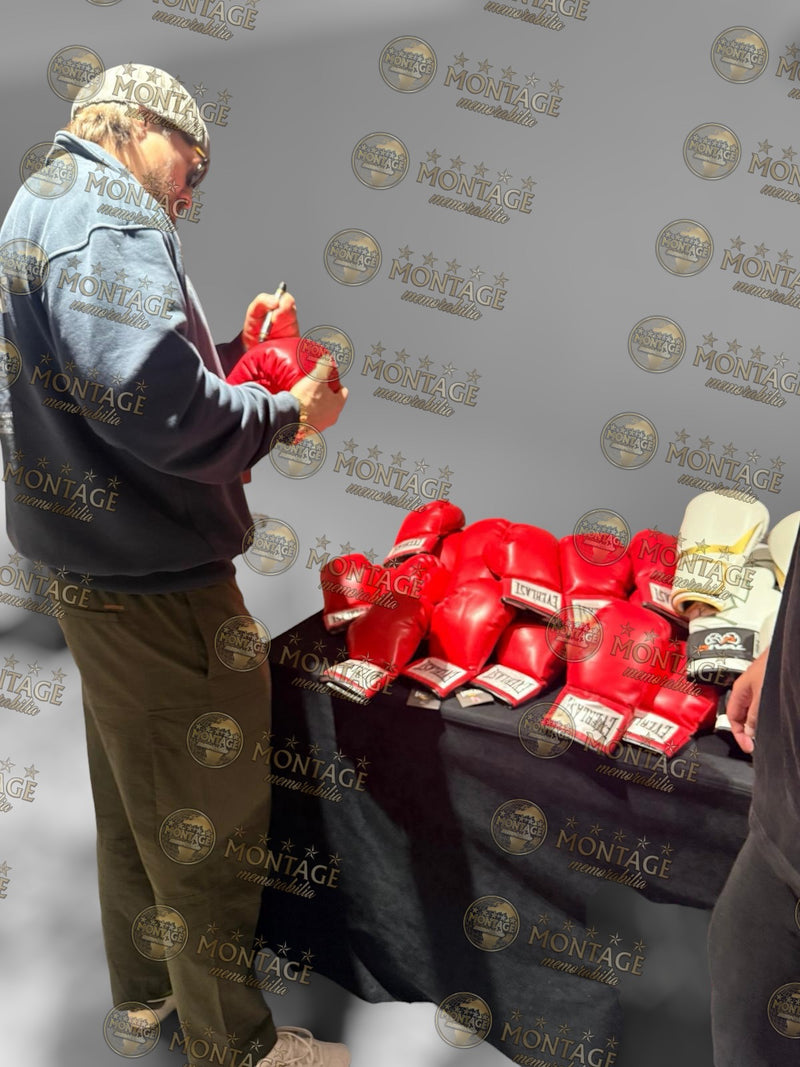 OLEKSANDR USYK SIGNED RED EVERLAST BOXING GLOVE UNDISPUTED CHAMP (ACG CERT AG18886)-6