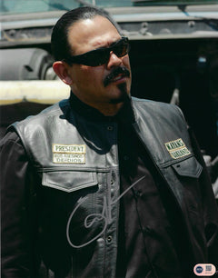 EMILIO RIVERA SIGNED ALVAREZ SONS OF ANARCHY MAYANS 14x11 PHOTO (ACG CERT AG16724)-1