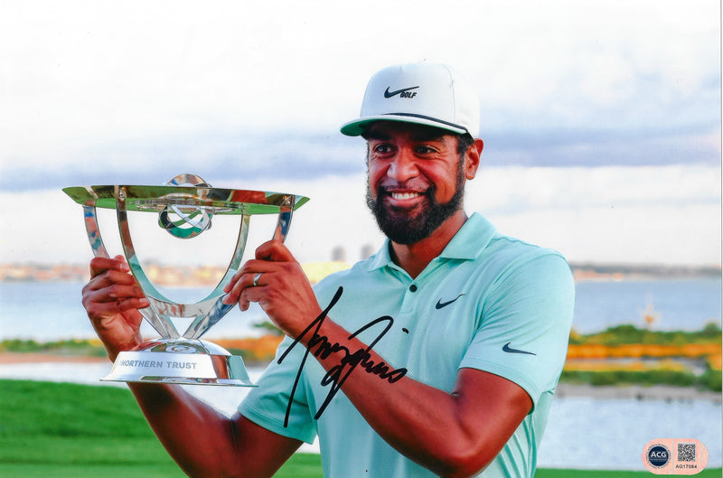 TONY FINAU SIGNED 12X8 GOLF NORTHERN TRUST TROPHY PHOTO (ACG CERT AG17084)-1