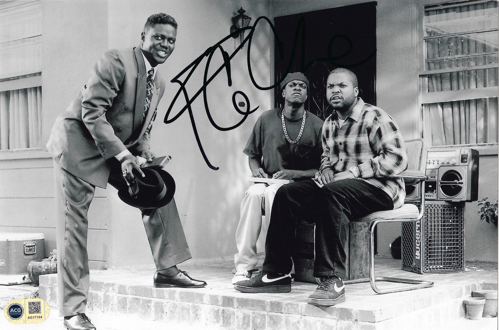 ICE CUBE SIGNED FRIDAY MOVIE 12x8 PHOTO (ACG CERT AG17104)-1