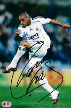 ROBERTO CARLOS SIGNED REAL MADRID LEGEND 12X8 PHOTO (ACG CERT AG17137)-1
