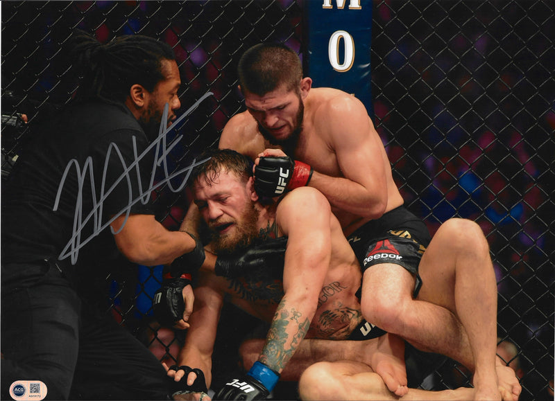 KHABIB NURMAGOMEDOV SIGNED MCGREGOR CHOKE UFC 14x11 PHOTO (ACG CERT AG19172)-1