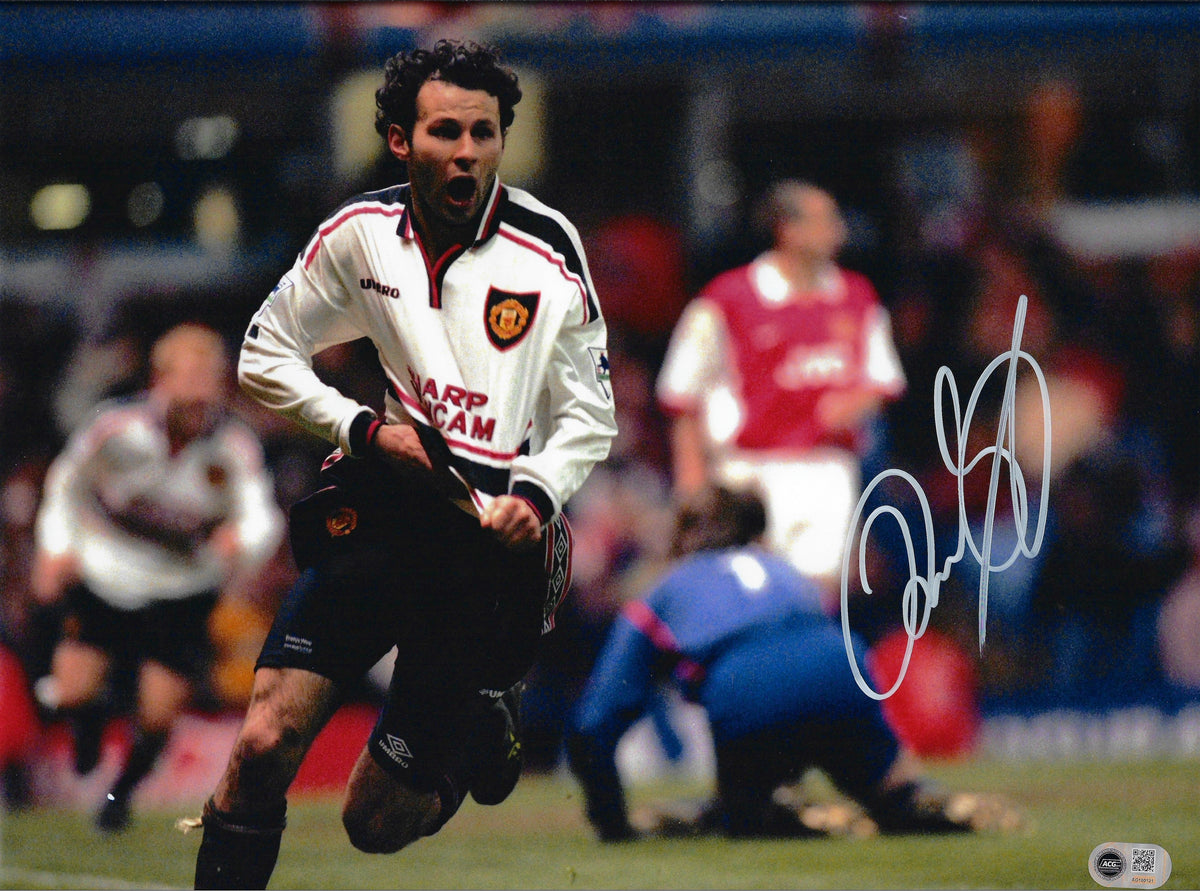 RYAN GIGGS SIGNED MANCHESTER UNITED ARSENAL GOAL 16x12 PHOTO (ACG CERT AG180131)