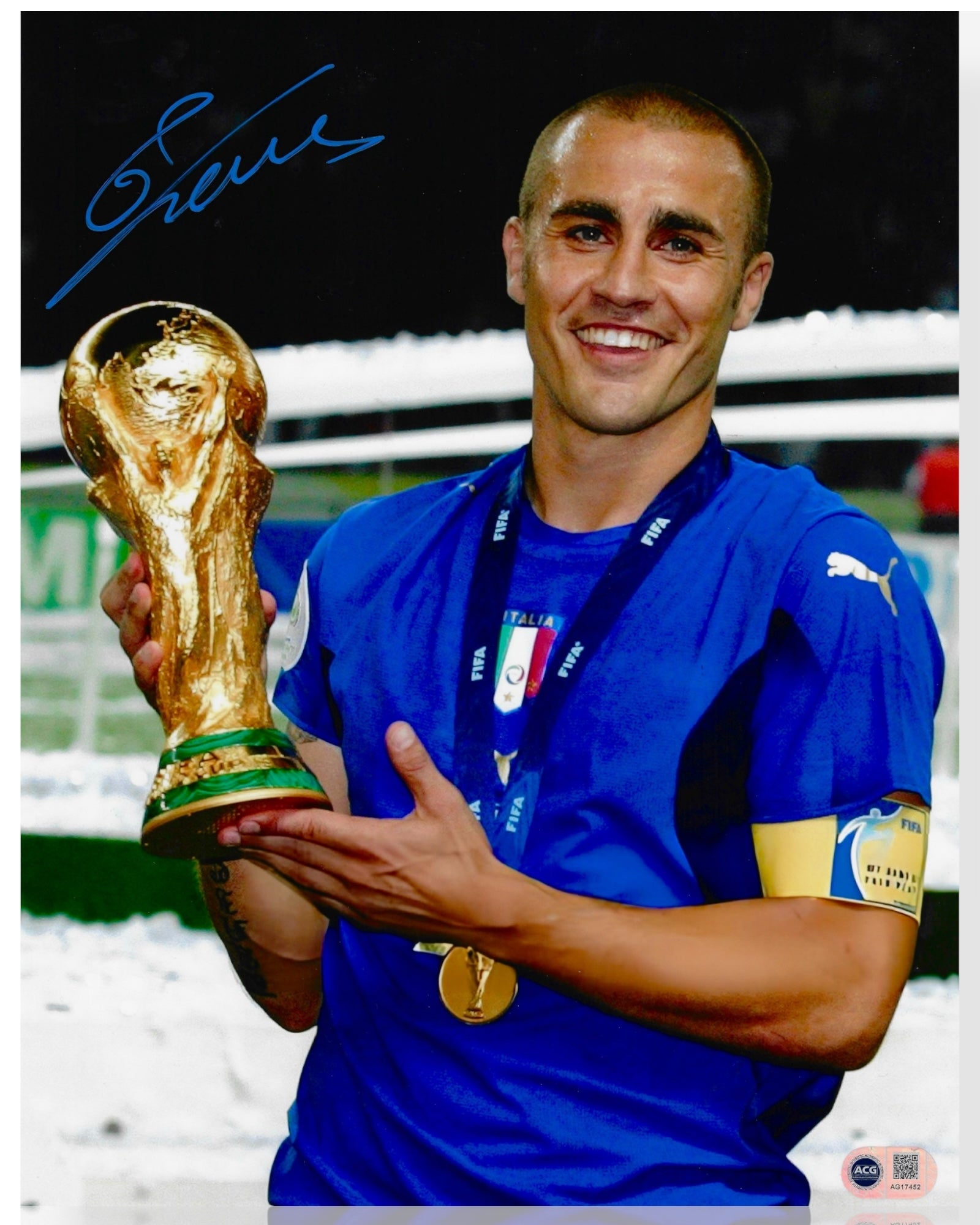 FABIO CANNAVARO SIGNED ITALY 06 WORLD CUP WINNER  14x11 PHOTO (ACG CERT AG17452)