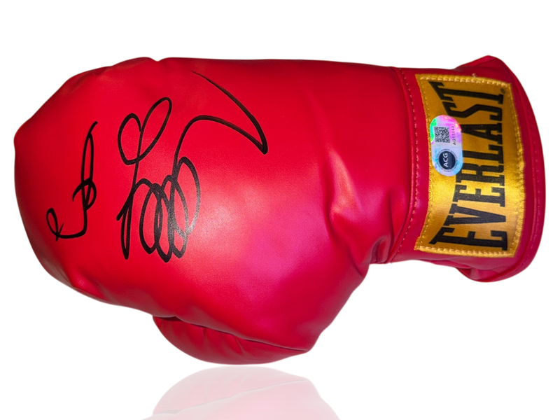 OLEKSANDR USYK SIGNED RED EVERLAST MID BOXING GLOVE (ACG CERT AG17543)-1