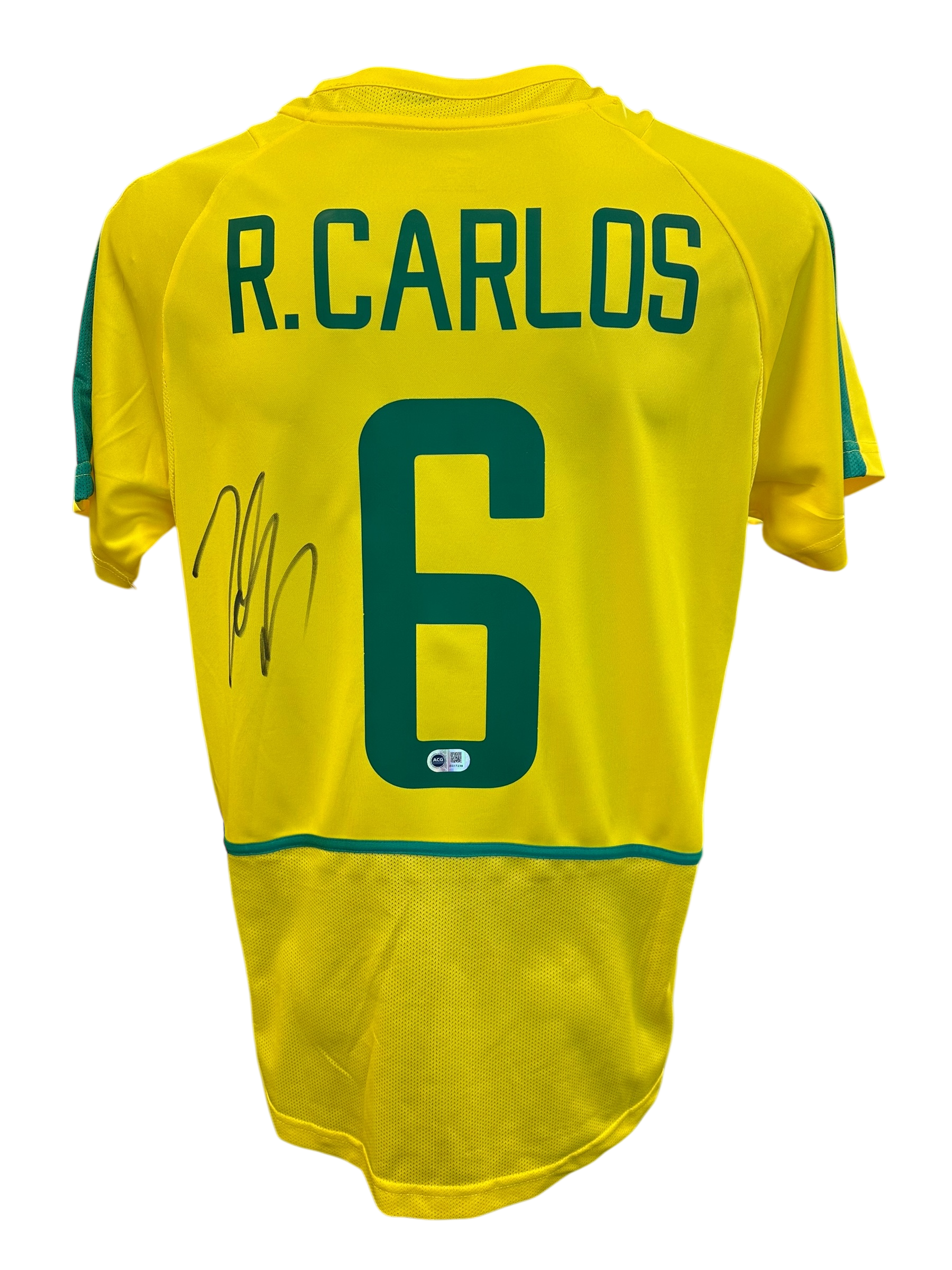 ROBERTO CARLOS SIGNED 2002 BRAZIL WORLD CUP HOME SHIRT (ACG CERT AG17239)