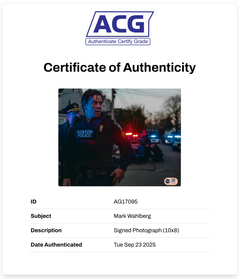 MARK WAHLBERG SIGNED PATRIOTS DAY 10X8 PHOTO (ACG CERT AG17095)-2
