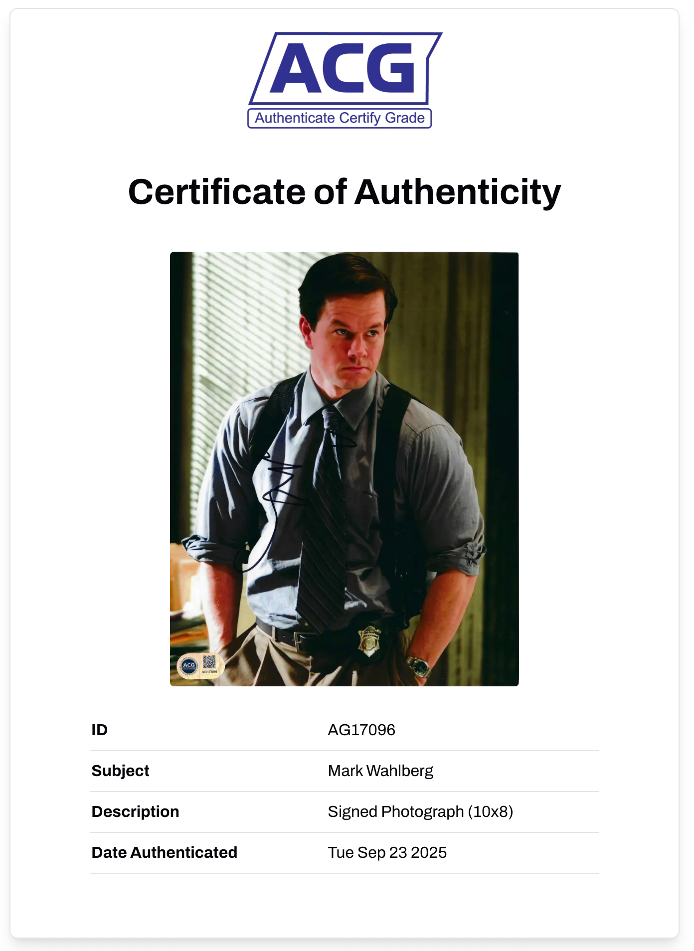 MARK WAHLBERG SIGNED THE DEPARTED 10X8 PHOTO (ACG CERT AG17096)