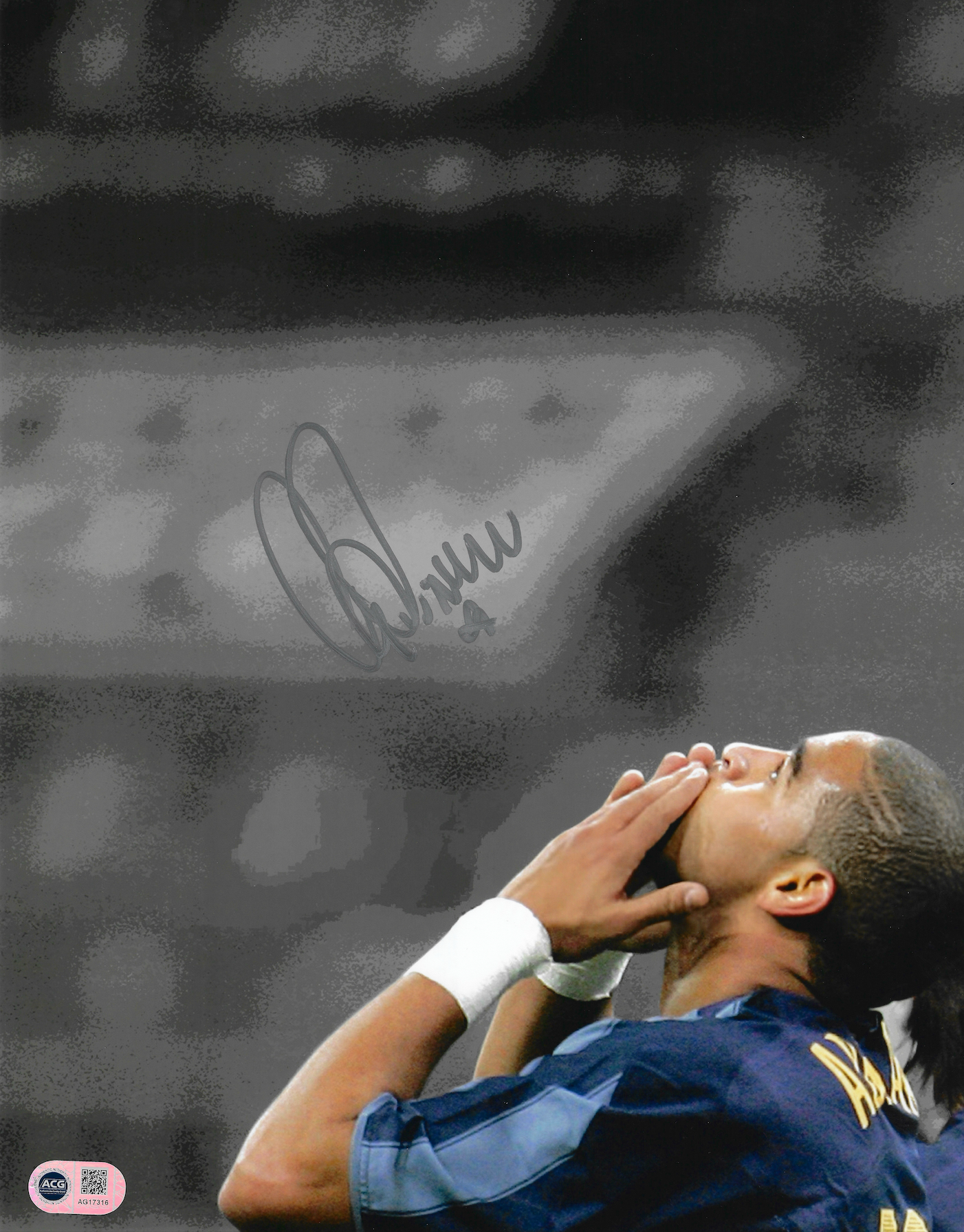 ADRIANO SIGNED INTER MILAN LEGEND 14x11 PHOTO (ACG CERT AG17316)