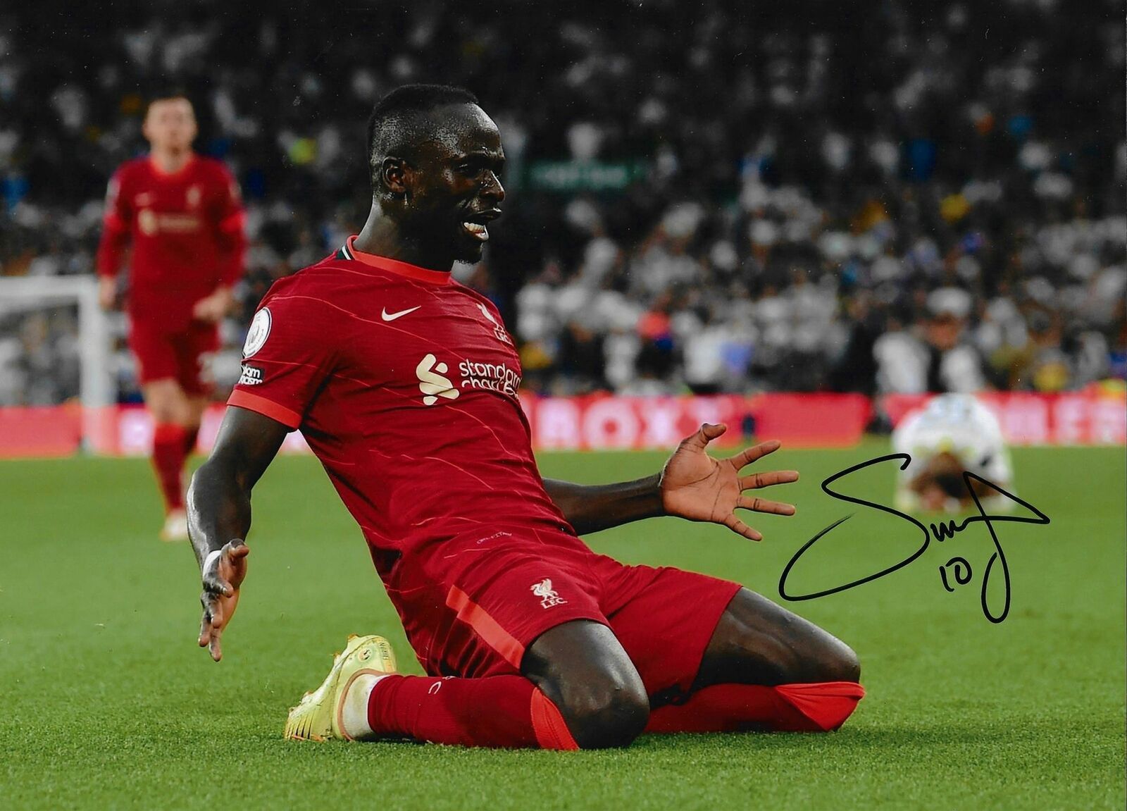 SADIO MANE SIGNED LIVERPOOL FC GOAL CELEBRATION 16x12 PHOTO (AFTAL COA)