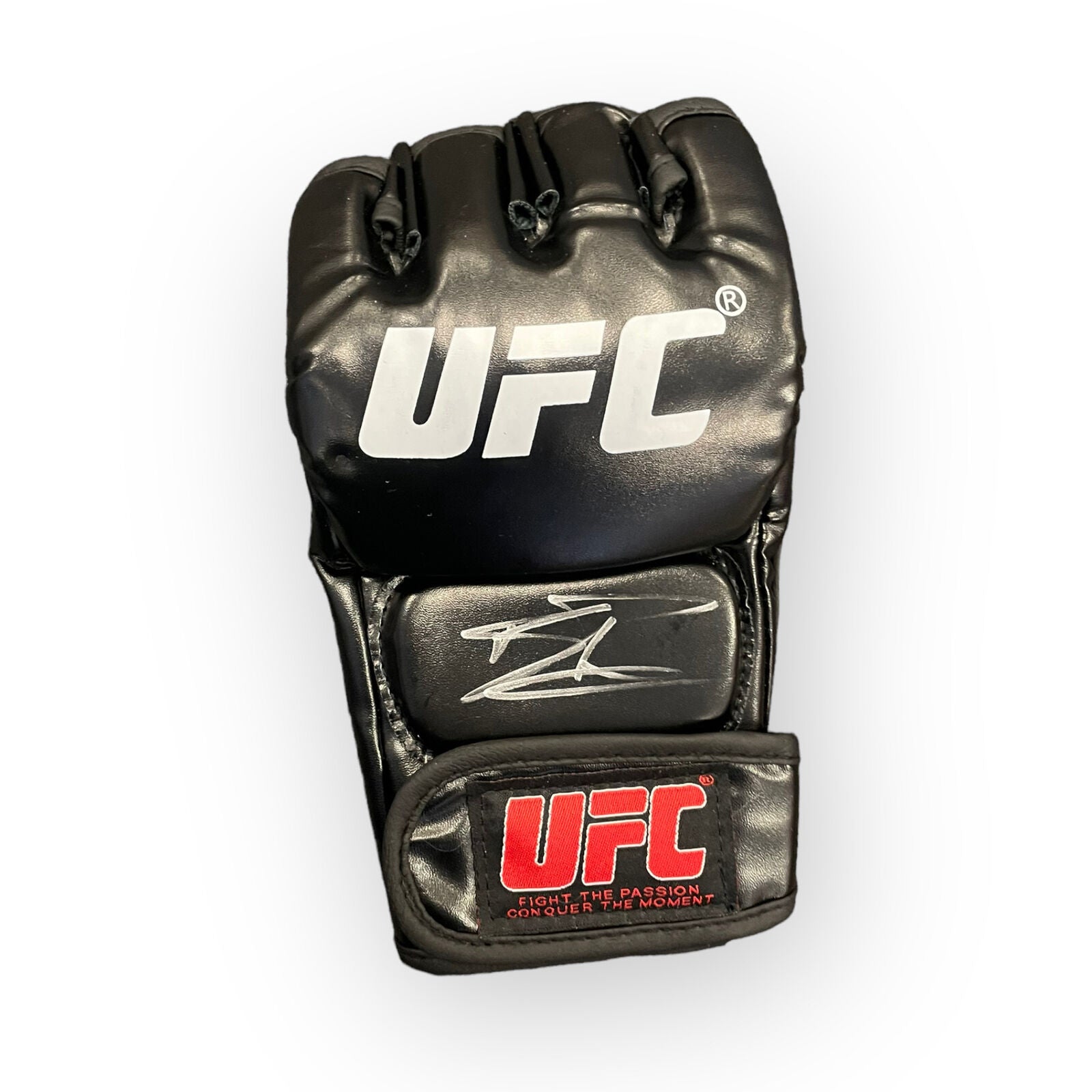 JIRI PROCHAZKA SIGNED UFC AUTOGRAPH FIGHT GLOVE (AFTAL COA)