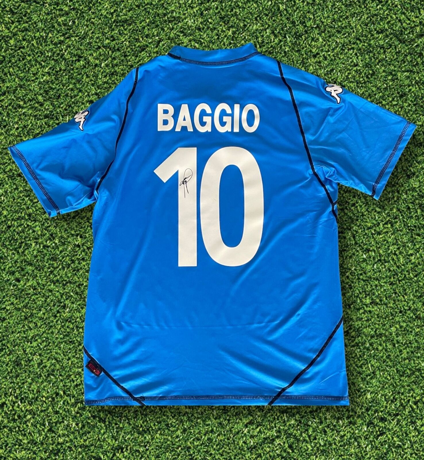 ROBERTO BAGGIO SIGNED 2003/04 RETRO BRESCIA FOOTBALL SHIRT (AFTAL COA)